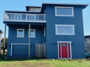 Sunset Shores, large family home with easy ocean and river access!